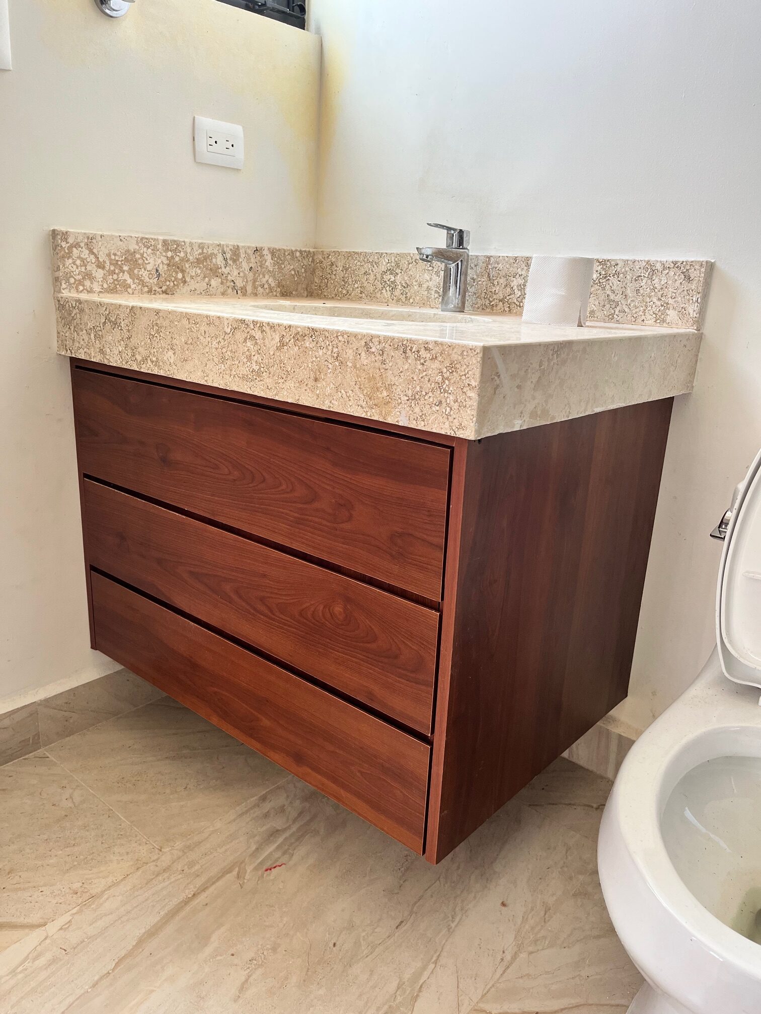 Maderi – Catalogo de diseños de baños en Mérida (2)