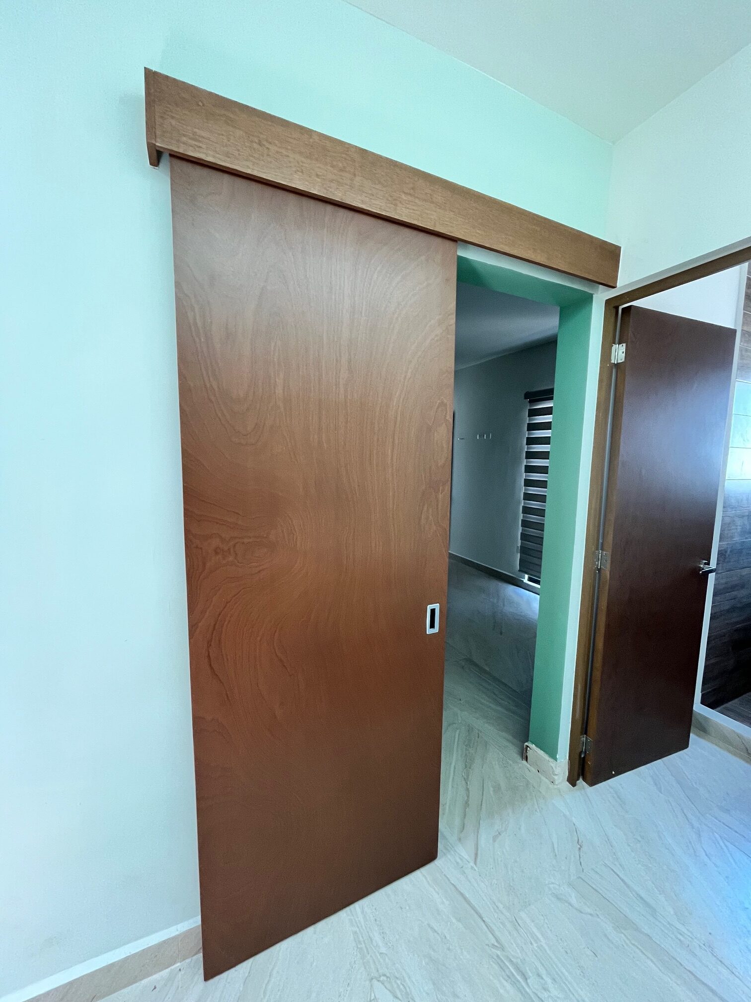 Servicios de puertas y proyectos de carpinteria (12)